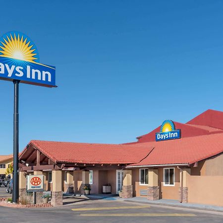 Days Inn By Wyndham Grants Eksteriør billede