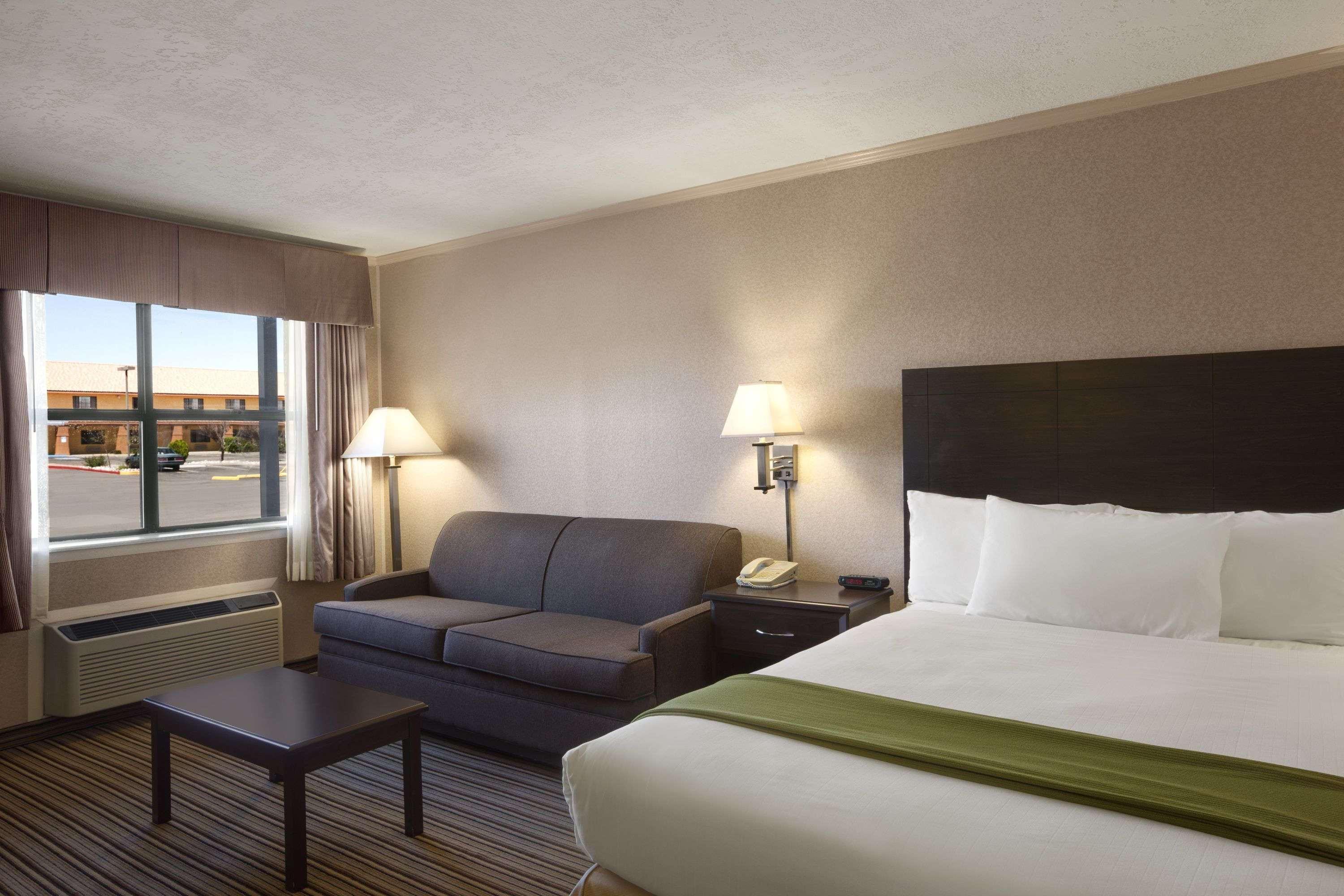 Days Inn By Wyndham Grants Eksteriør billede