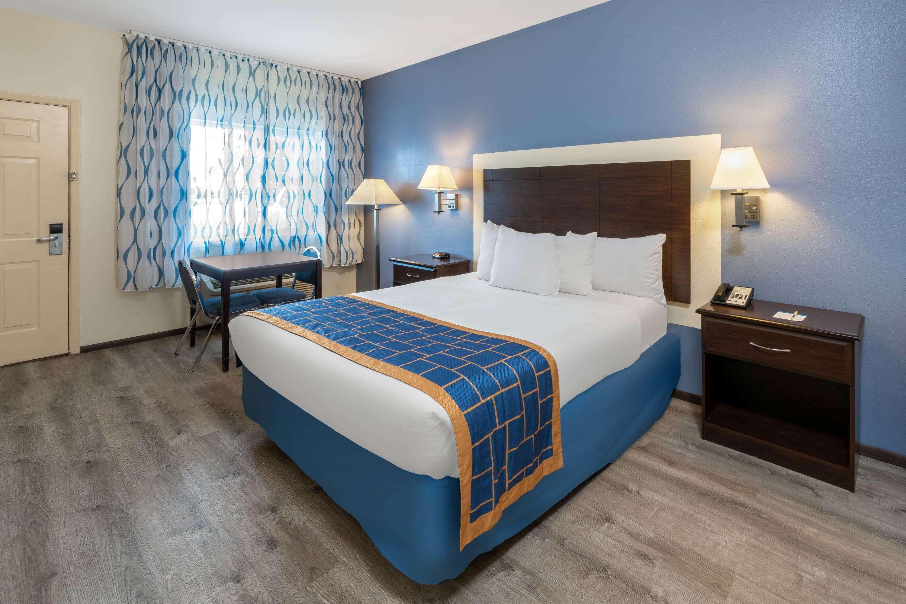 Days Inn By Wyndham Grants Eksteriør billede