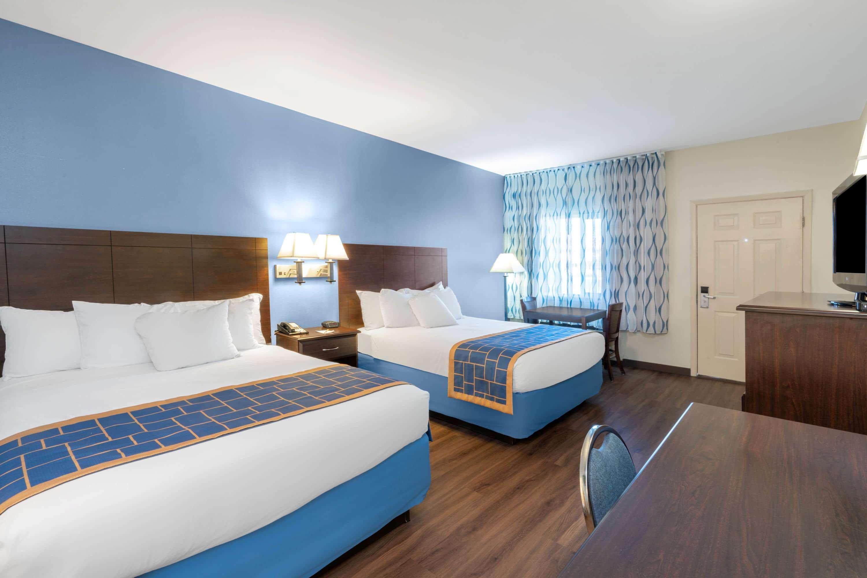 Days Inn By Wyndham Grants Eksteriør billede